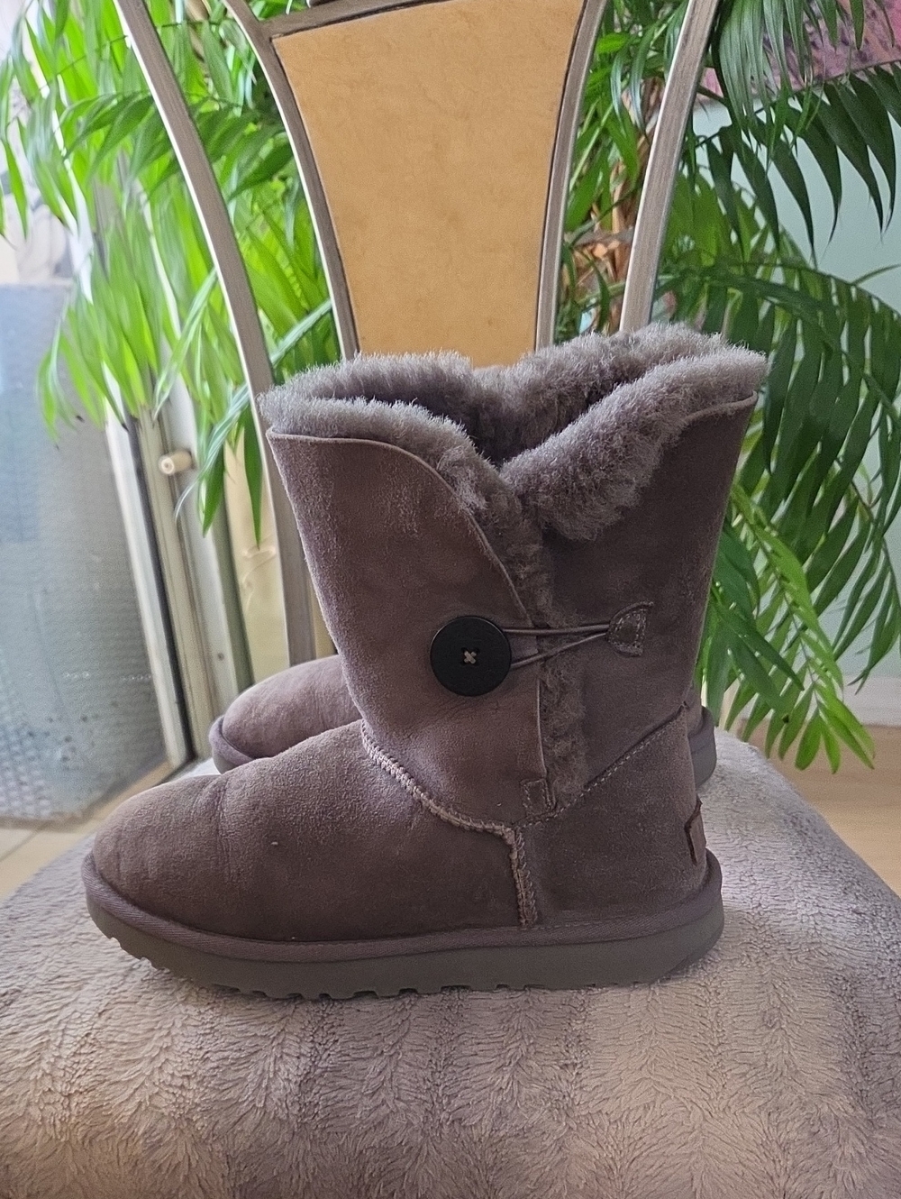 UGG Short Button Shearling Boots in Chocolate Brown